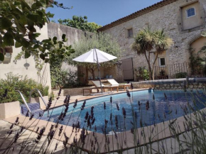 La Maison Des Autres, piscine chauffée, chambres d'hôtes proches Uzès, Nîmes, Pont du Gard
